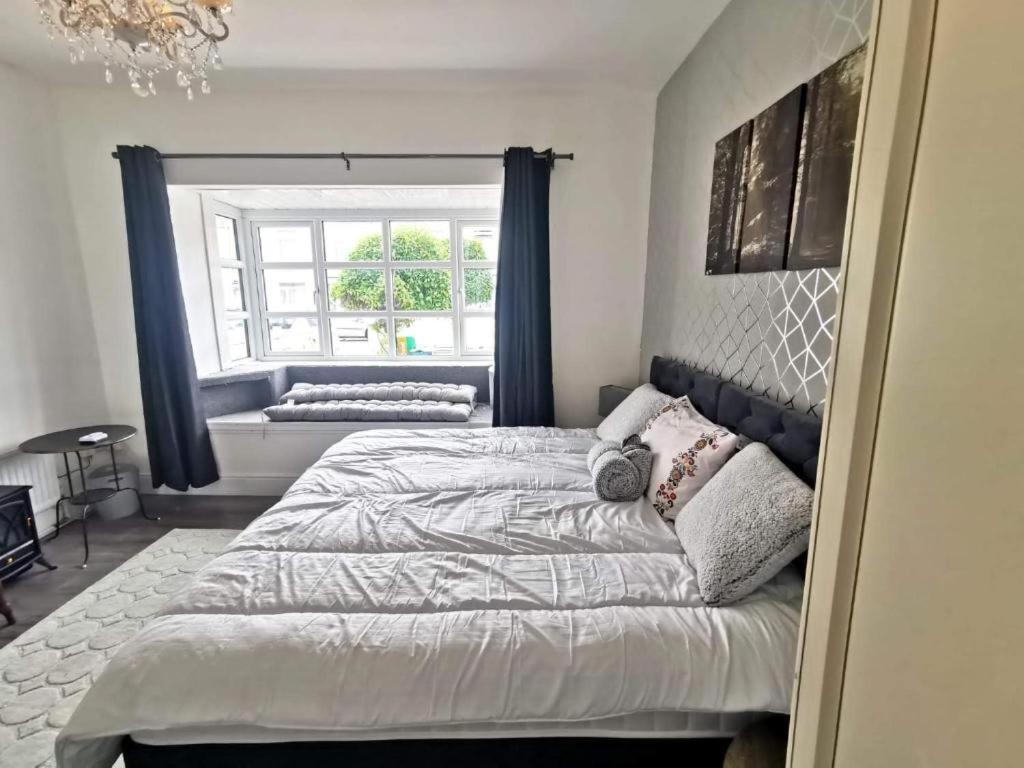 City Centre Room, Wifi, Share Facility سوانسي المظهر الخارجي الصورة