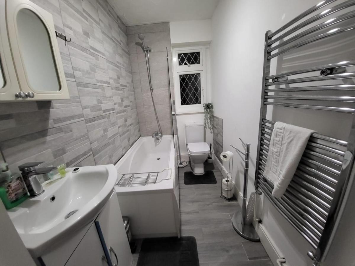 City Centre Room, Wifi, Share Facility سوانسي المظهر الخارجي الصورة